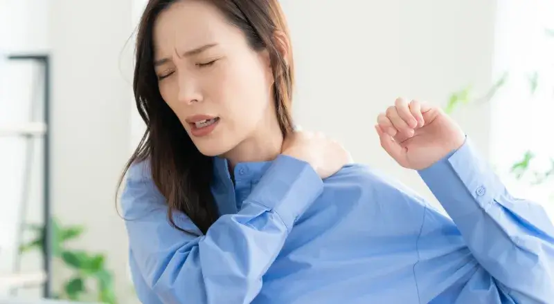 肩が上がらない